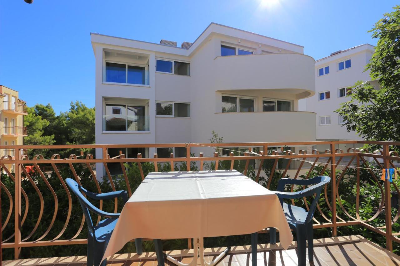 Apartments By The Sea Arbanija, Ciovo - 17332 트로기르 외부 사진